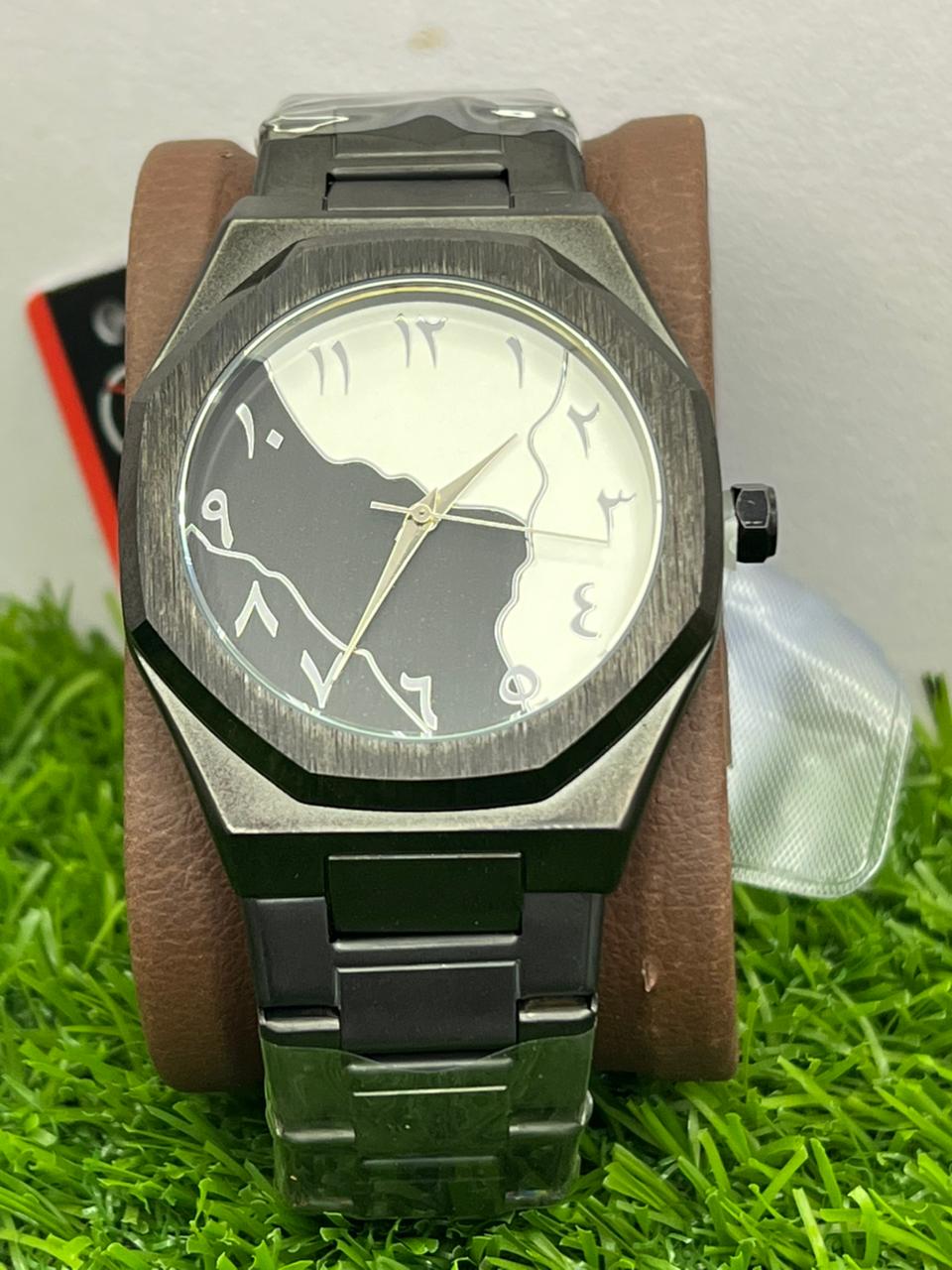 Luxury Arabic Dial Watch ⌚